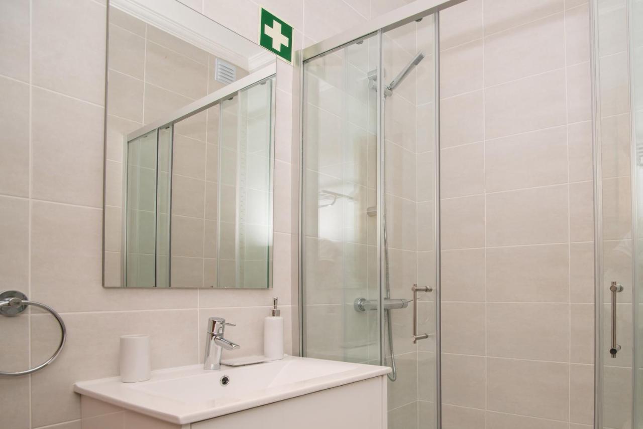 Central Modern 2 Bed Apartment Armacao De Pera Exterior photo